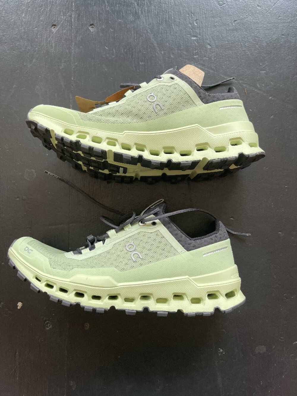 ON Women´s Cloudultratrail running shoe Vine/Meadow-US 9.5-EU 41 - Picture 7 of 11